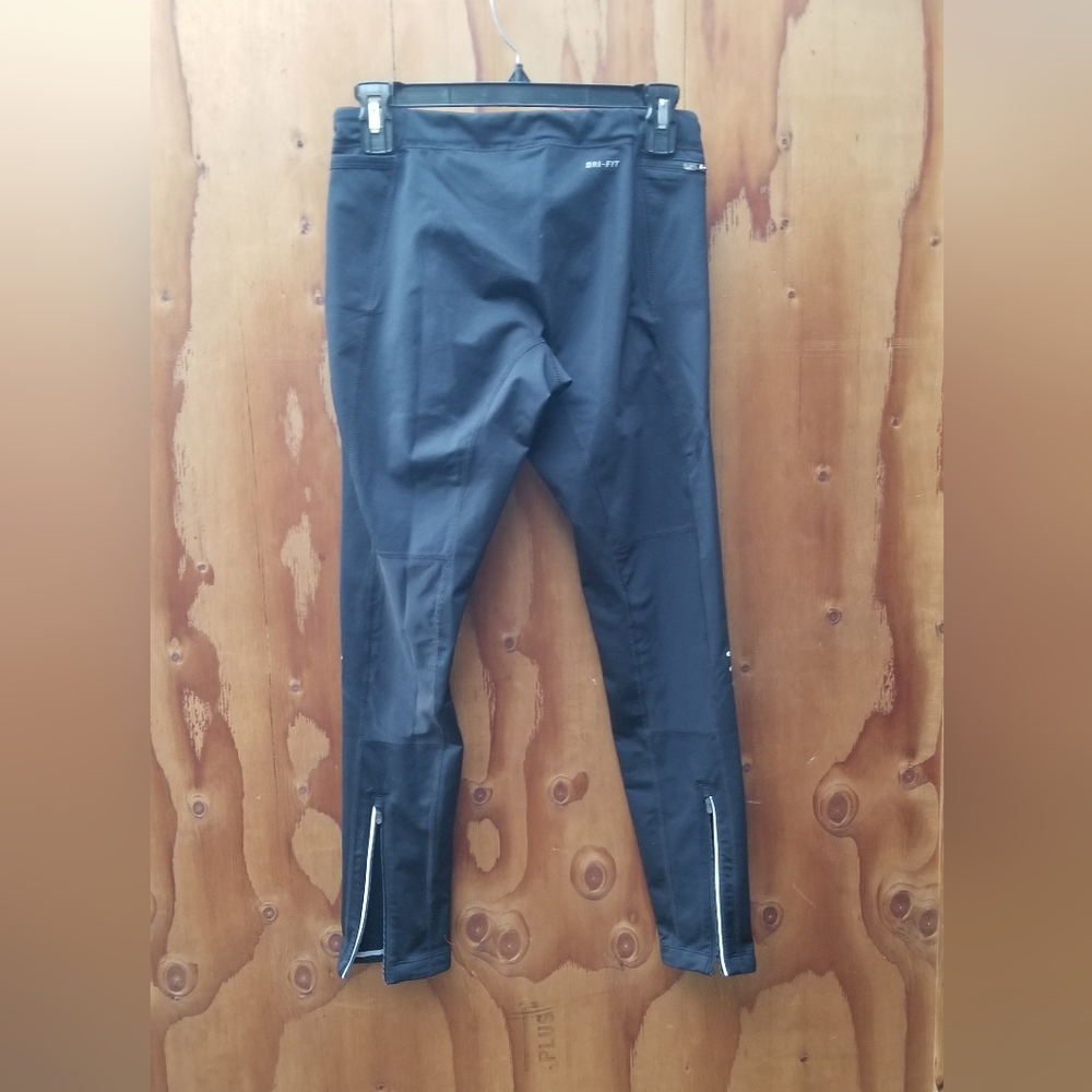 Nike Women's Dri Fit Leggings - Picture 8 of 8